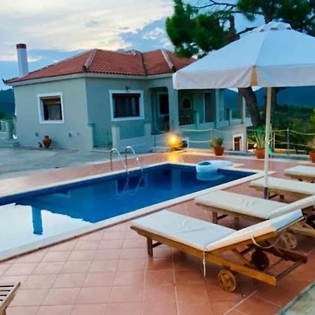 Villa Ouranos In Pefkias Скопелос Екстер'єр фото